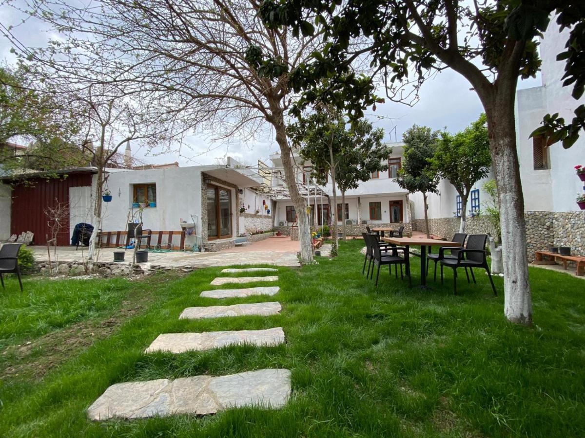 Duesseldorf Pansiyon Kusadasi Aydin Exterior photo
